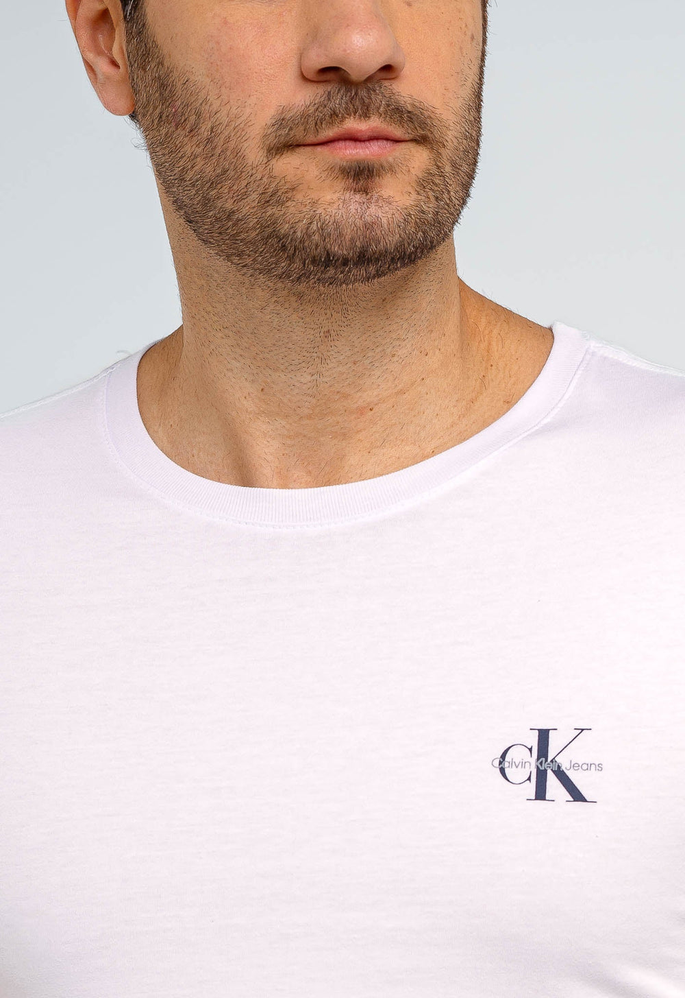 Camiseta Calvin Klein Jeans Logo Peito - Henri Store