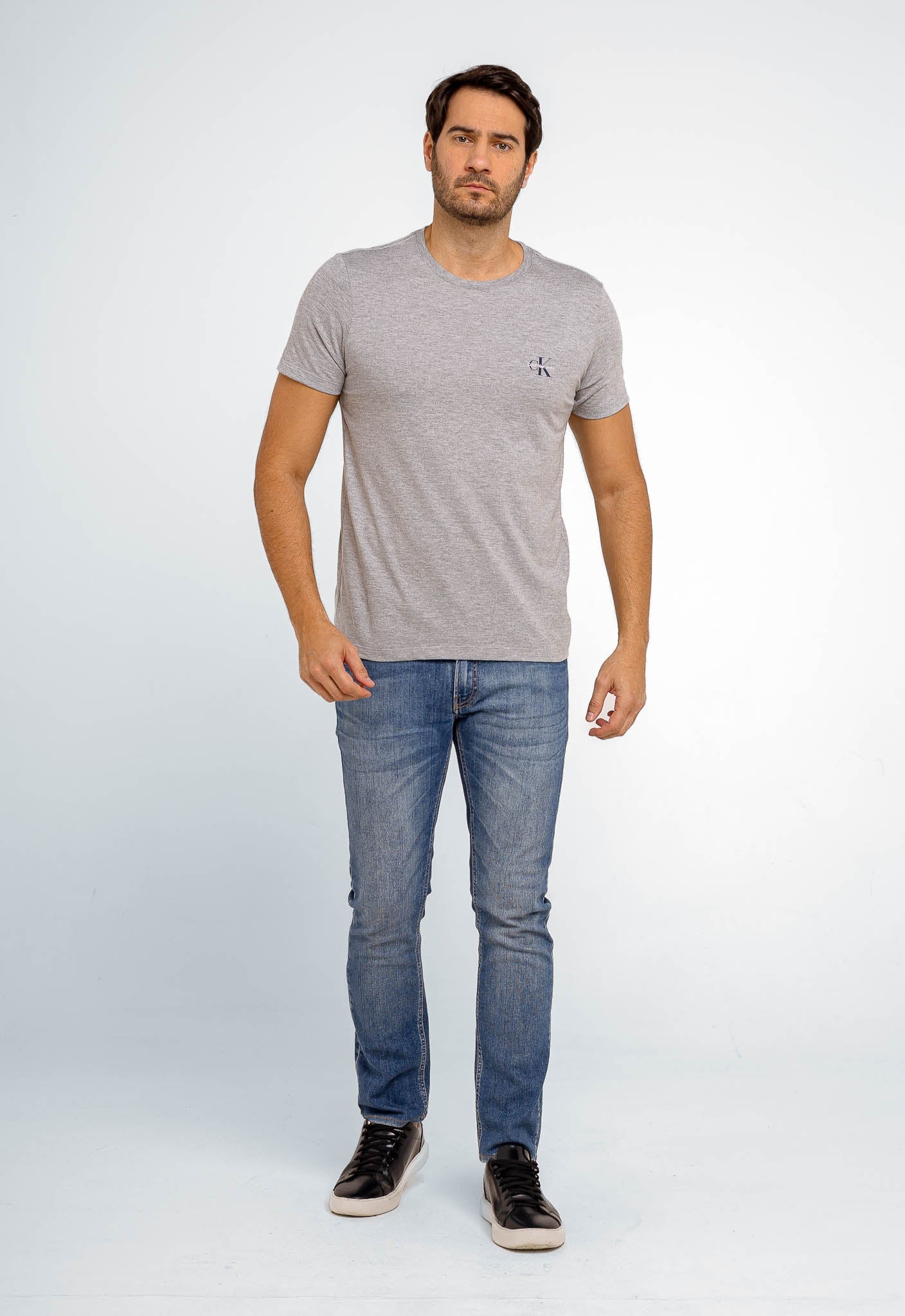 Camiseta Calvin Klein Jeans Logo Peito - Henri Store