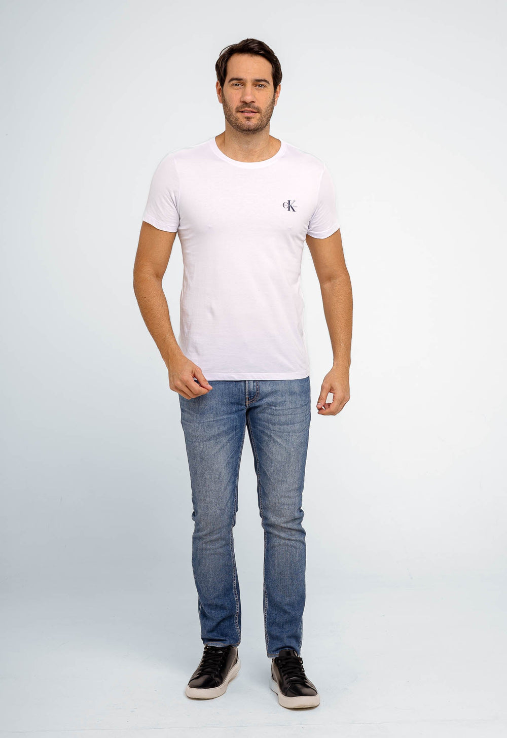 Camiseta Calvin Klein Jeans Logo Peito - Henri Store