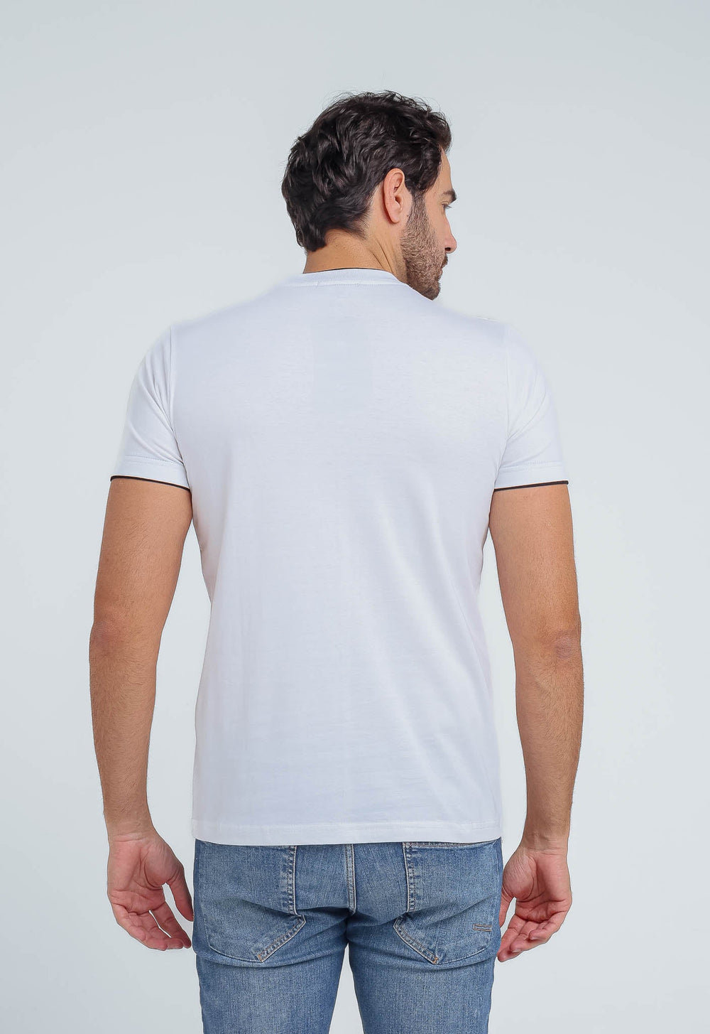 Camiseta Calvin Klein Jeans Logo Peito - Henri Store