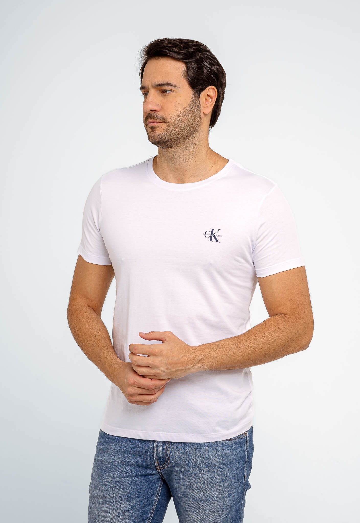 Camiseta Calvin Klein Jeans Logo Peito - Henri Store