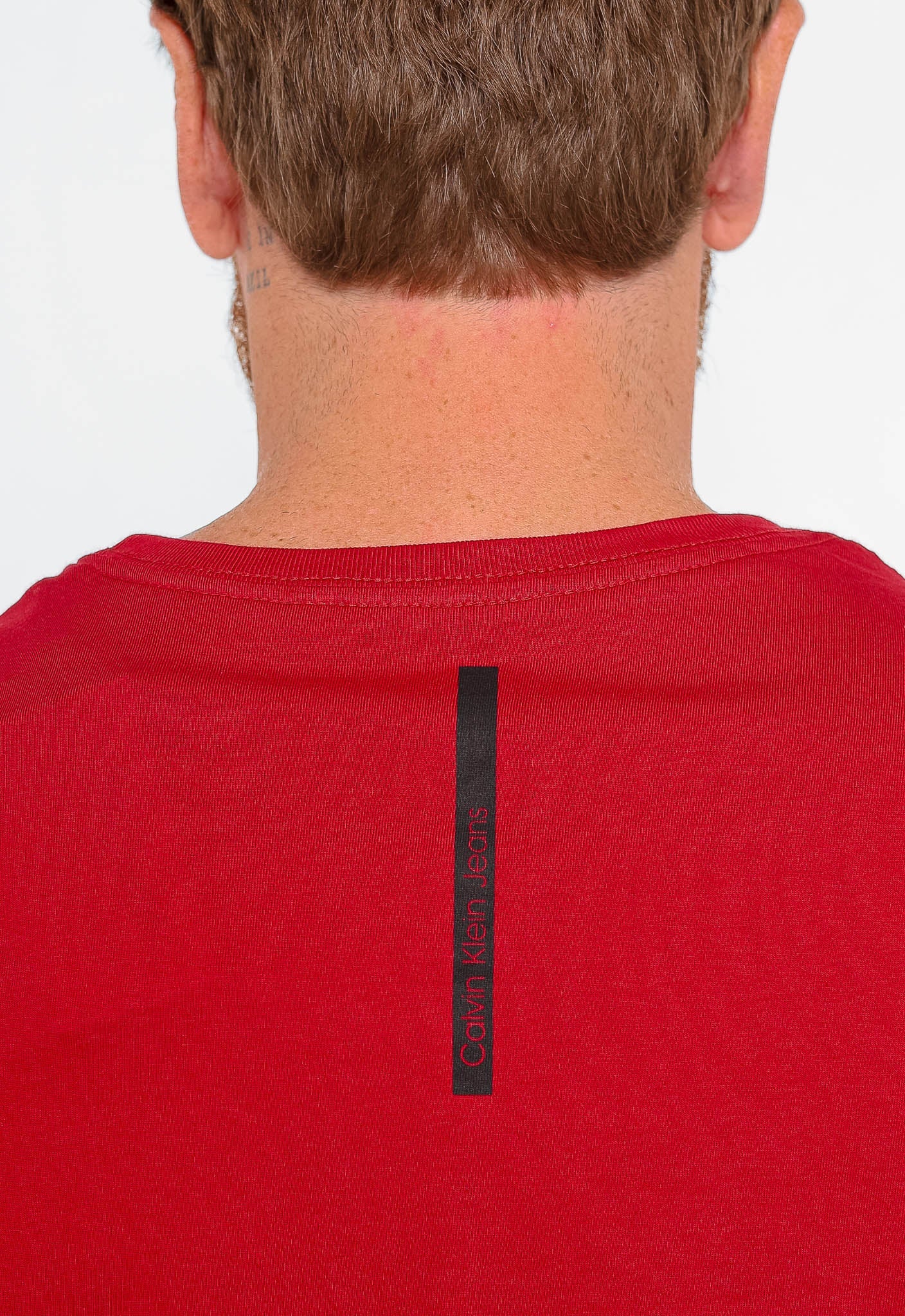 Camiseta Calvin Klein Jeans Logo Peito - Henri Store