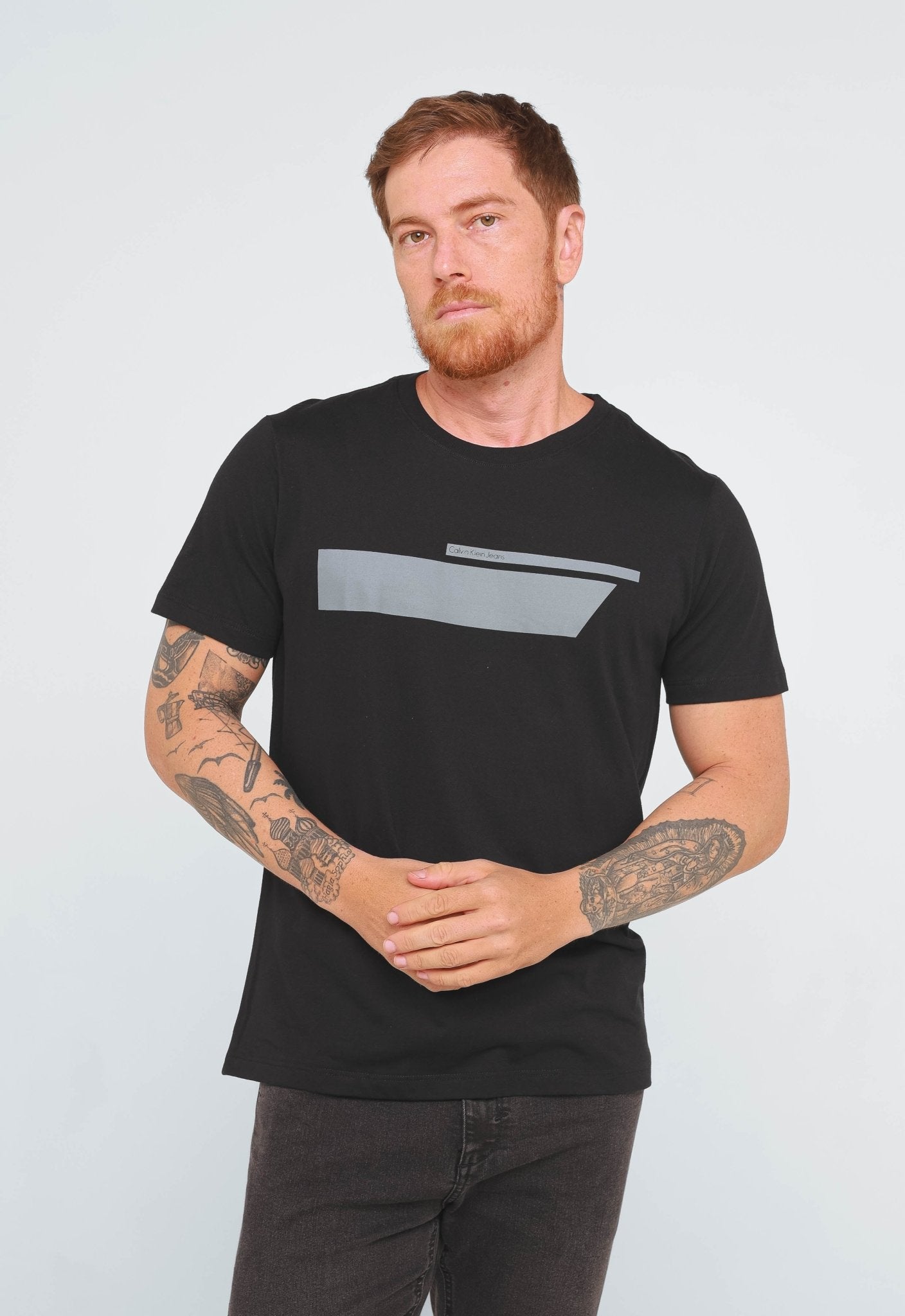 Camiseta Calvin Klein Jeans Logo Track - Henri Store