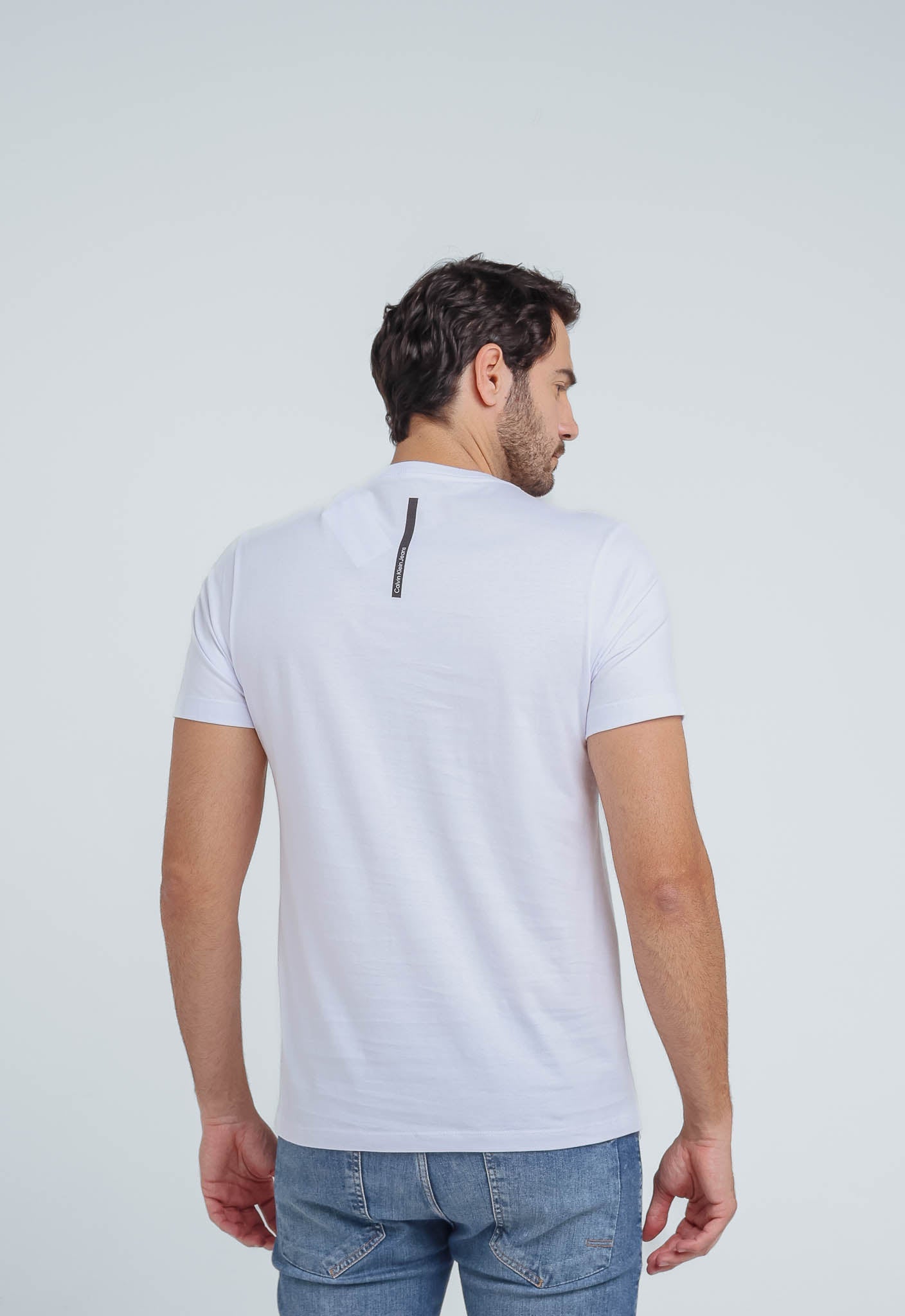 Camiseta Calvin Klein Jeans Summer Adventure - Henri Store