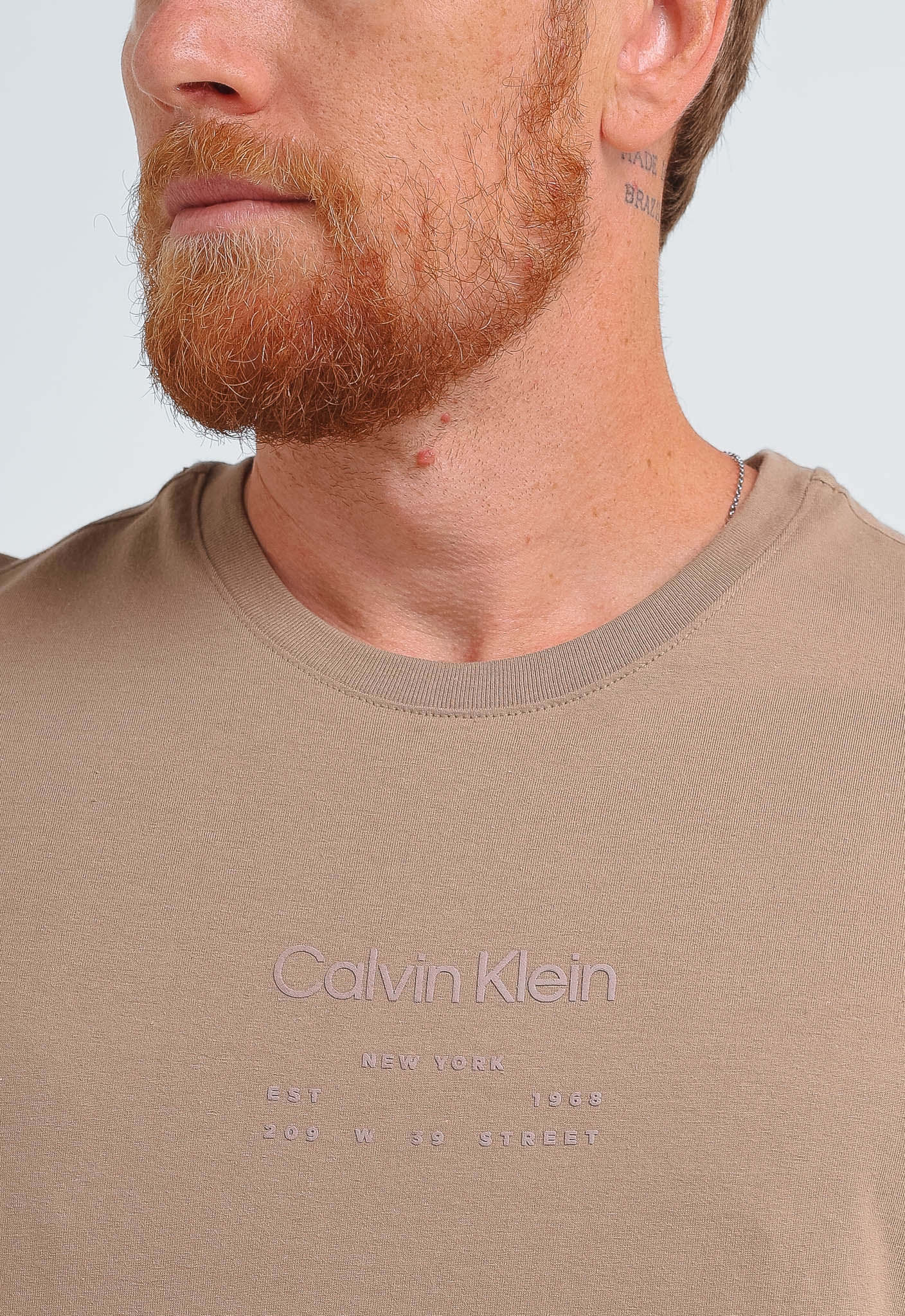 Camiseta Calvin Klein Logo Address - Henri Store