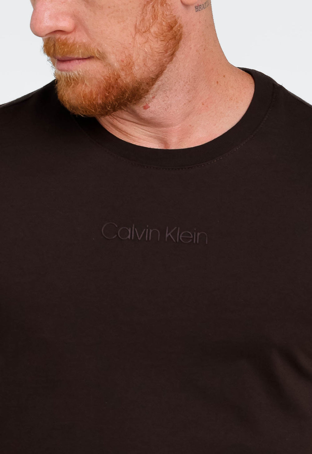 Camiseta Calvin Klein Logo Alto Relevo - Henri Store