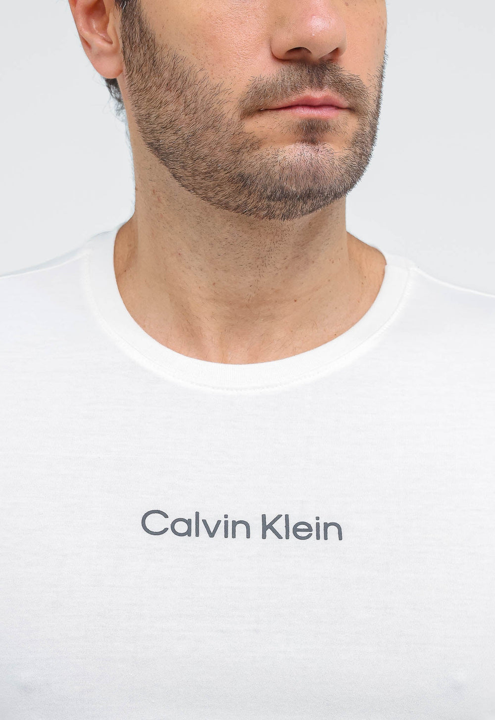 Camiseta Calvin Klein Logo Alto Relevo - Henri Store