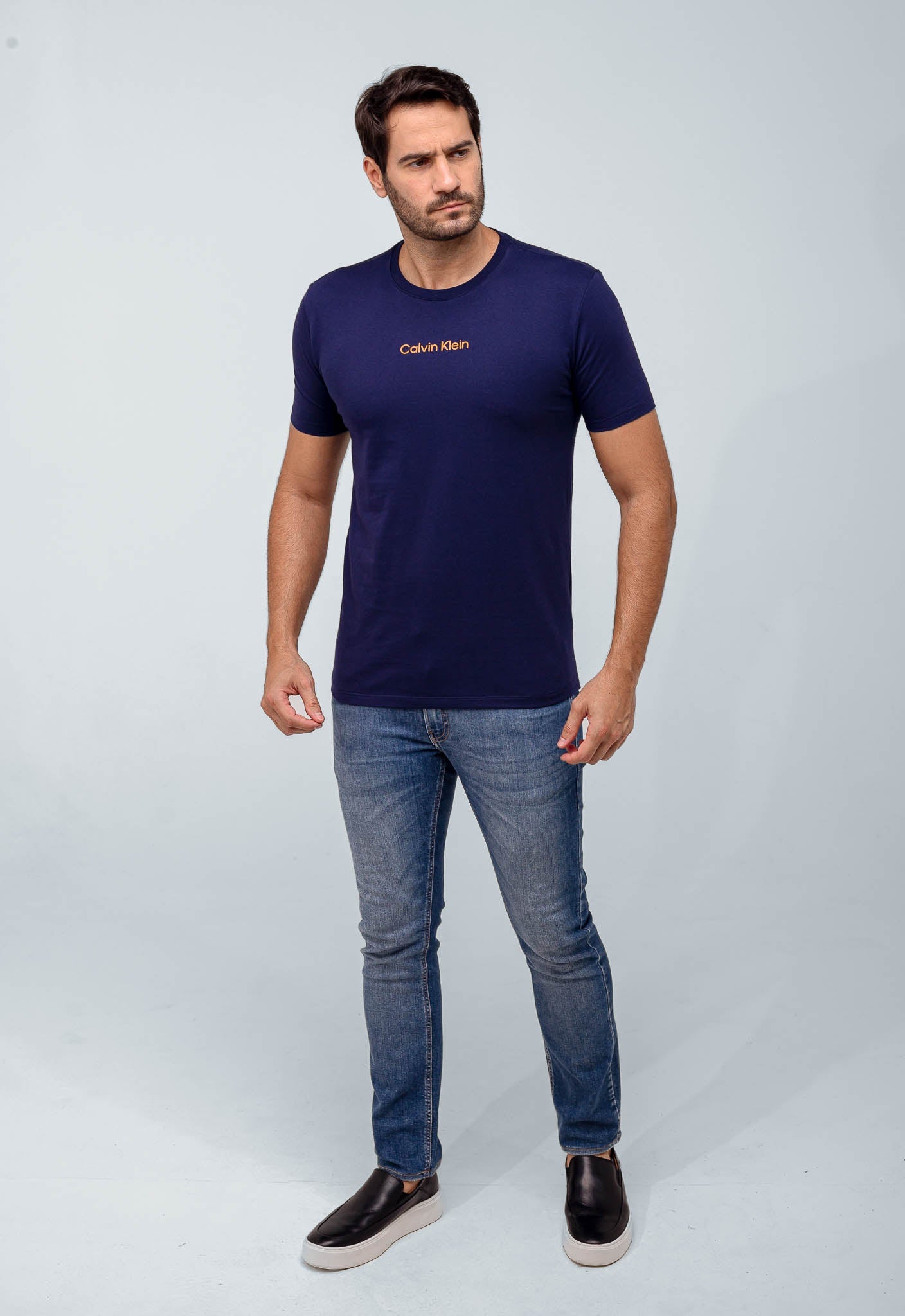 Camiseta Calvin Klein Logo Alto Relevo - Henri Store