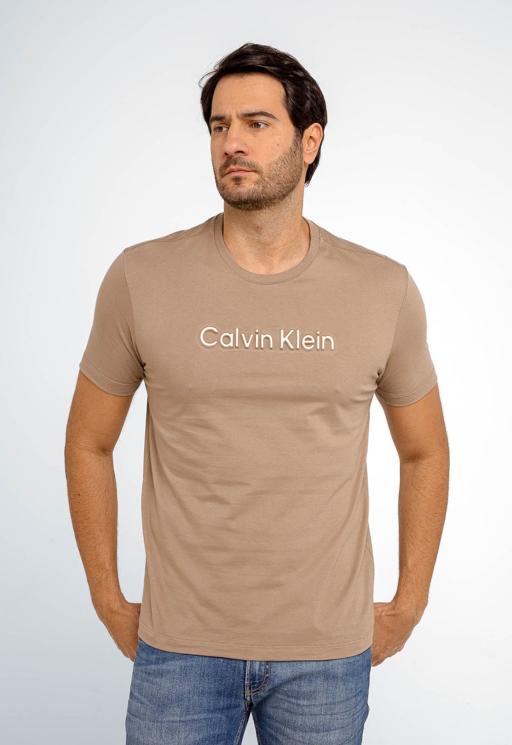 Camiseta Calvin Klein Logo Alto Relevo - Henri Store