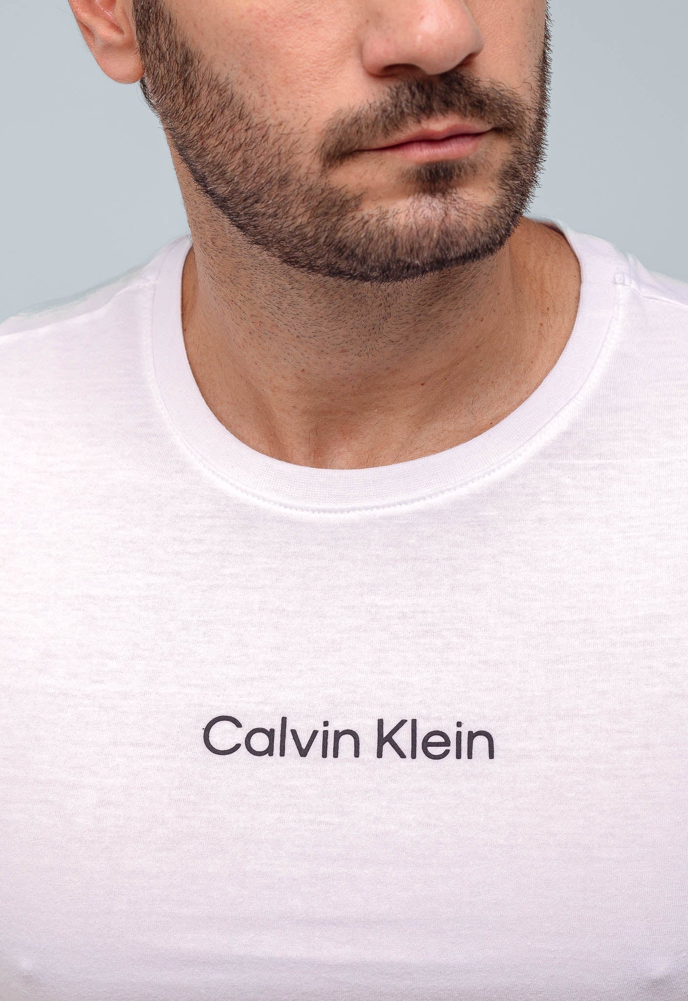 Camiseta Calvin Klein Logo Alto Relevo - Henri Store