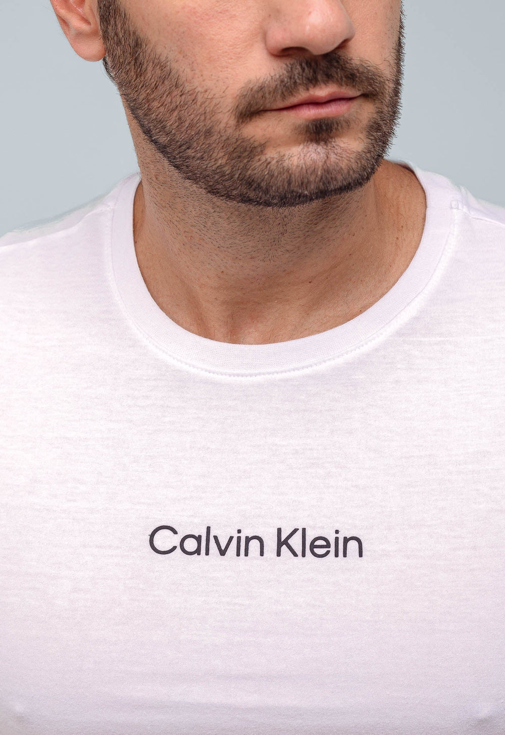 Camiseta Calvin Klein Logo Alto Relevo - Henri Store