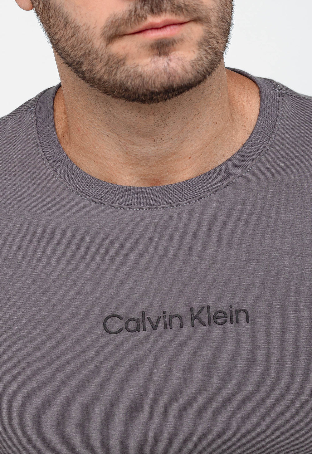 Camiseta Calvin Klein Logo Alto Relevo - Henri Store