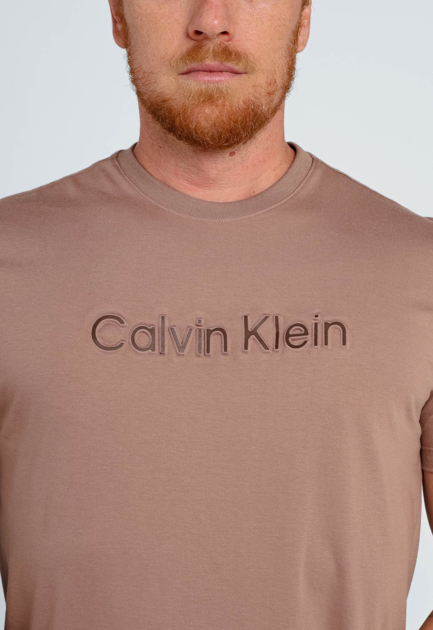 Camiseta Calvin Klein Logo Alto Relevo - Henri Store