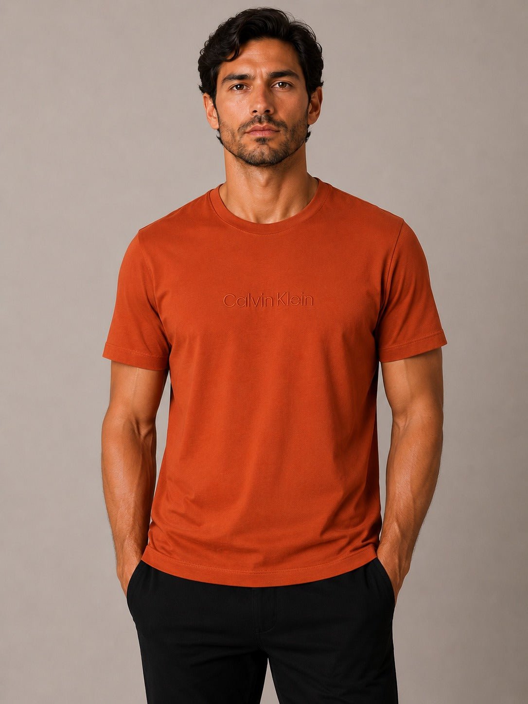 Camiseta Calvin Klein Logo Central Bordado - Henri Store