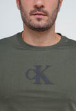 Camiseta Calvin Klein Logo Central CK - LIVE - Henri Store