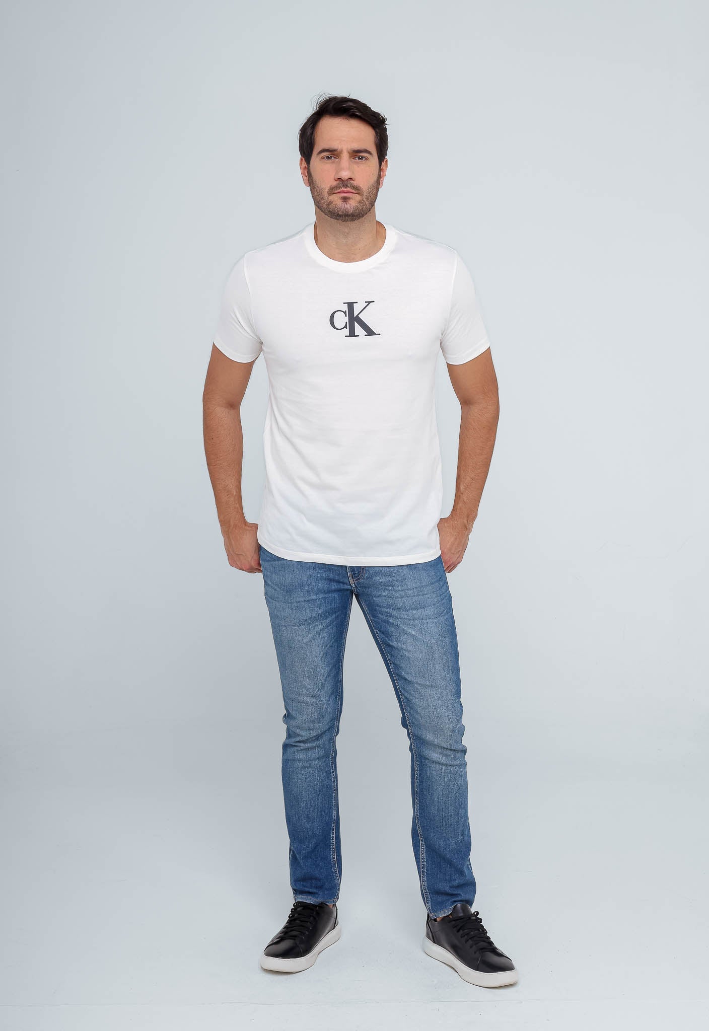 Camiseta Calvin Klein Logo Central CK - LIVE - Henri Store