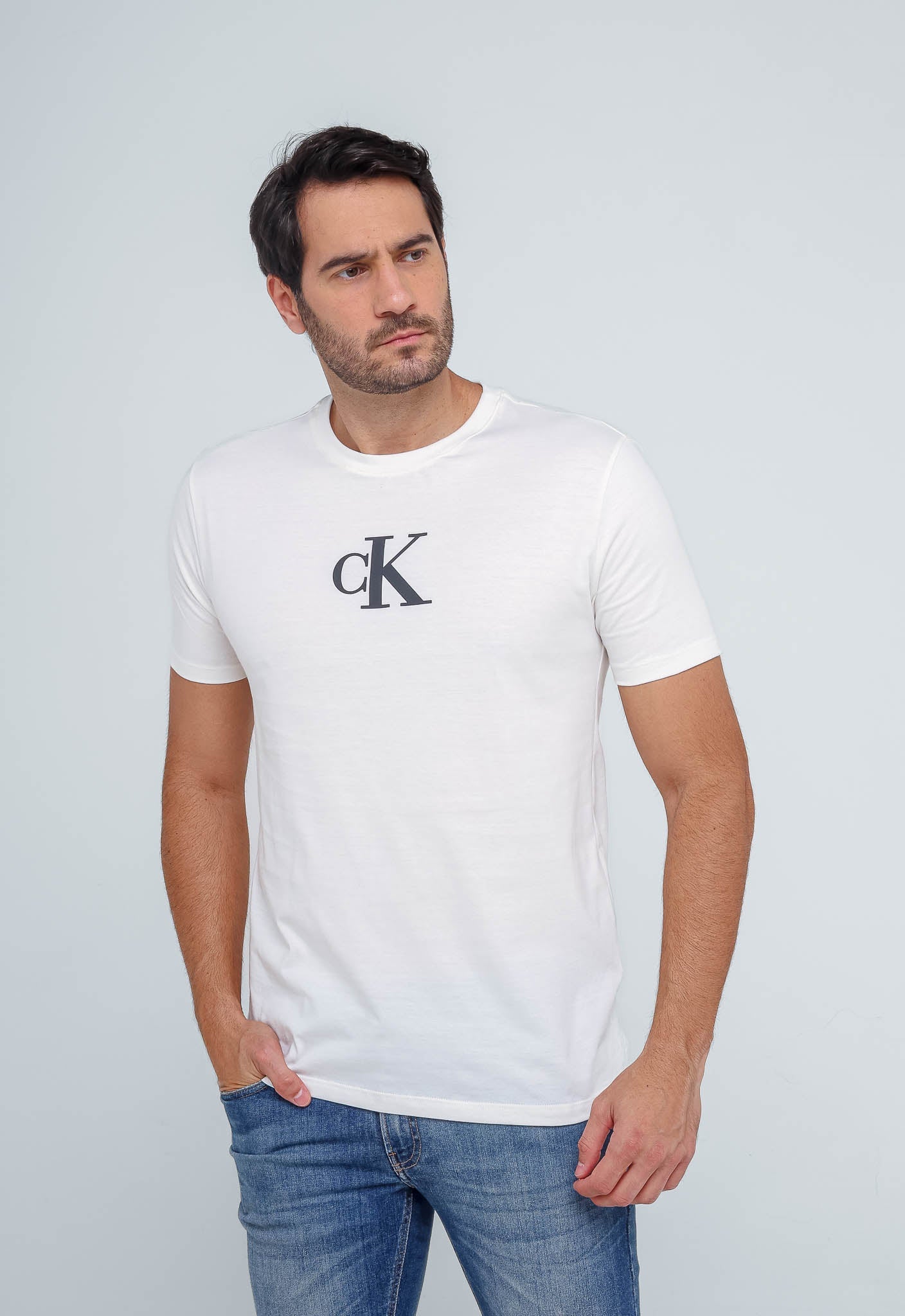 Camiseta Calvin Klein Logo Central CK - LIVE - Henri Store