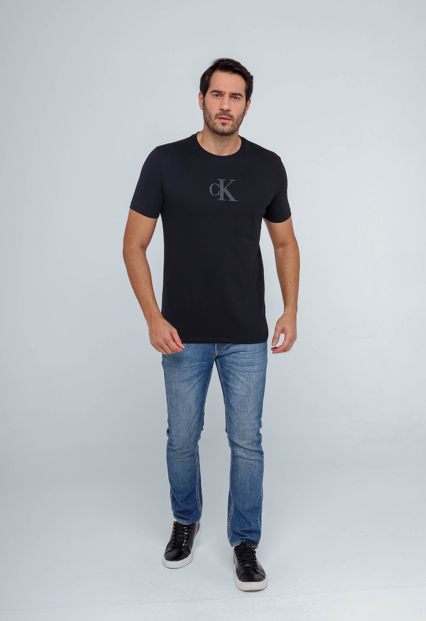 Camiseta Calvin Klein Logo Central CK - LIVE - Henri Store