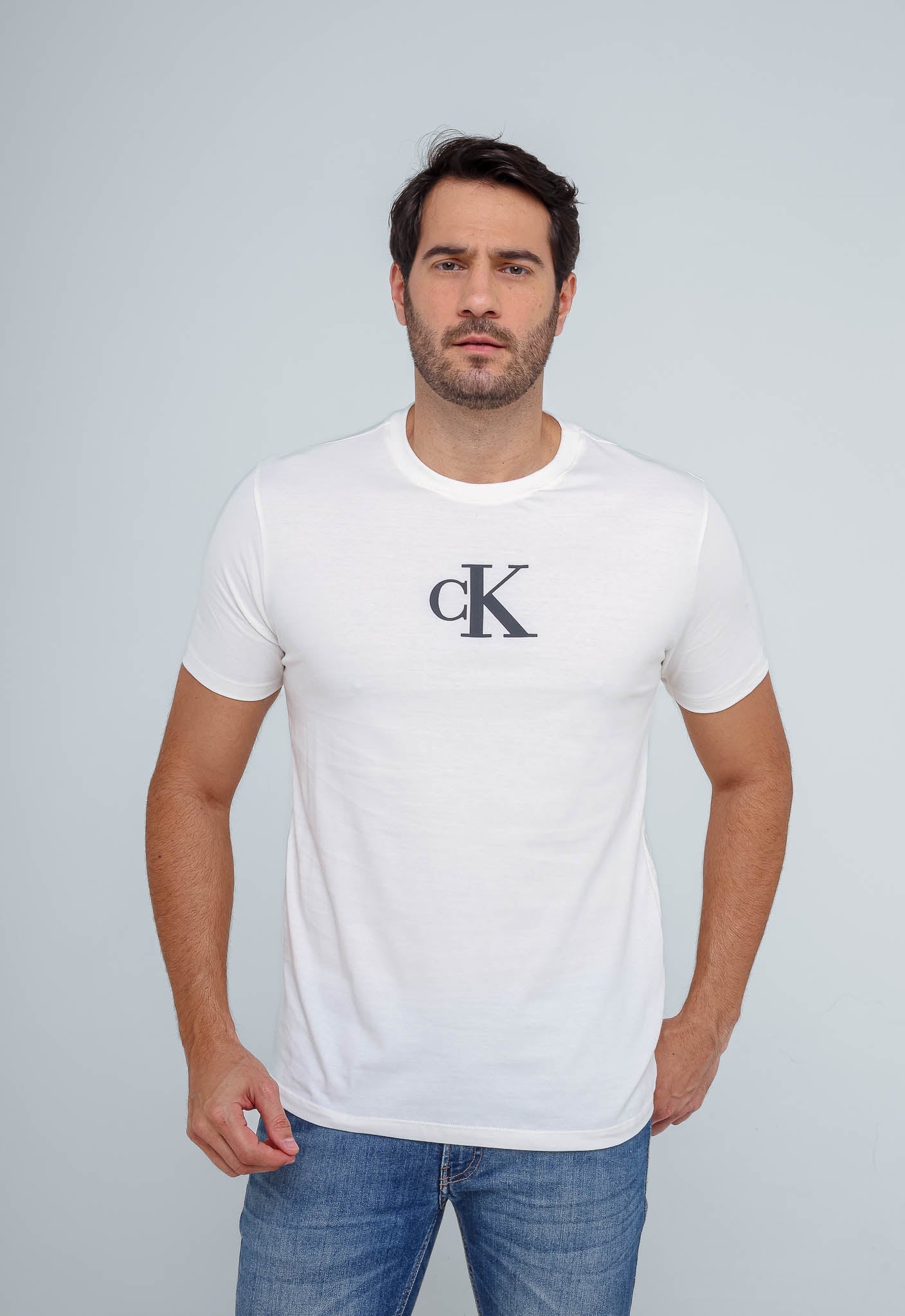 Camiseta Calvin Klein Logo Central CK - LIVE - Henri Store