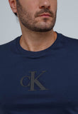 Camiseta Calvin Klein Logo Central CK - LIVE - Henri Store