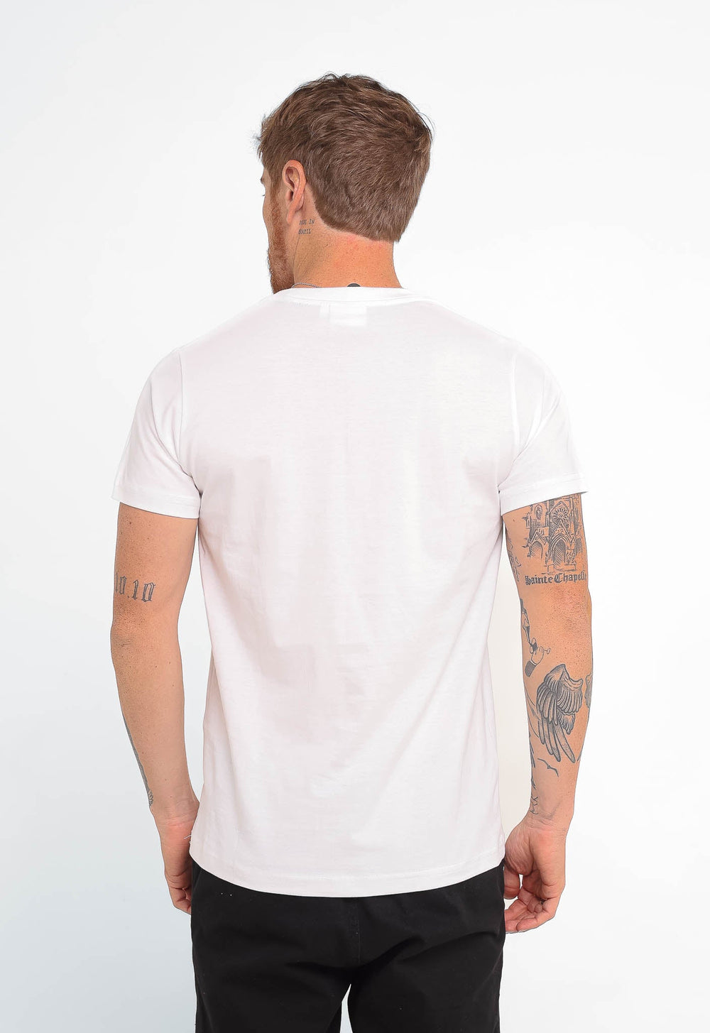 Camiseta Calvin Klein Logo Central Emborrachado - Henri Store