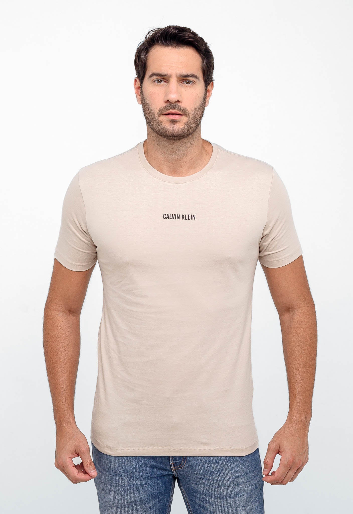 Camiseta Calvin Klein Logo Central Embossed - LIVE - Henri Store