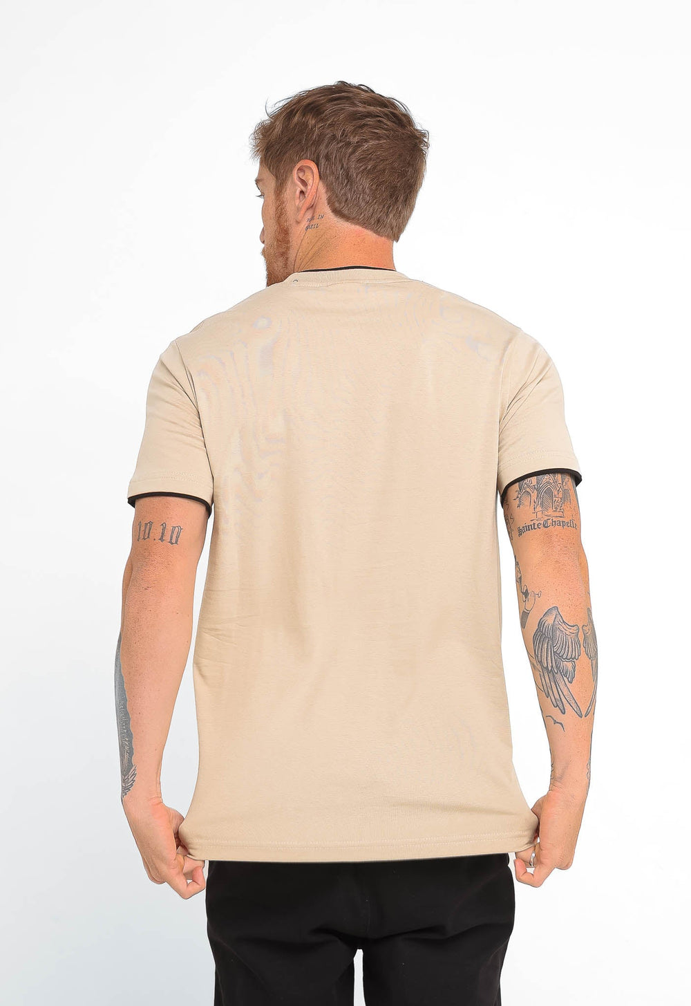 Camiseta Calvin Klein Logo Central Embossed - LIVE - Henri Store