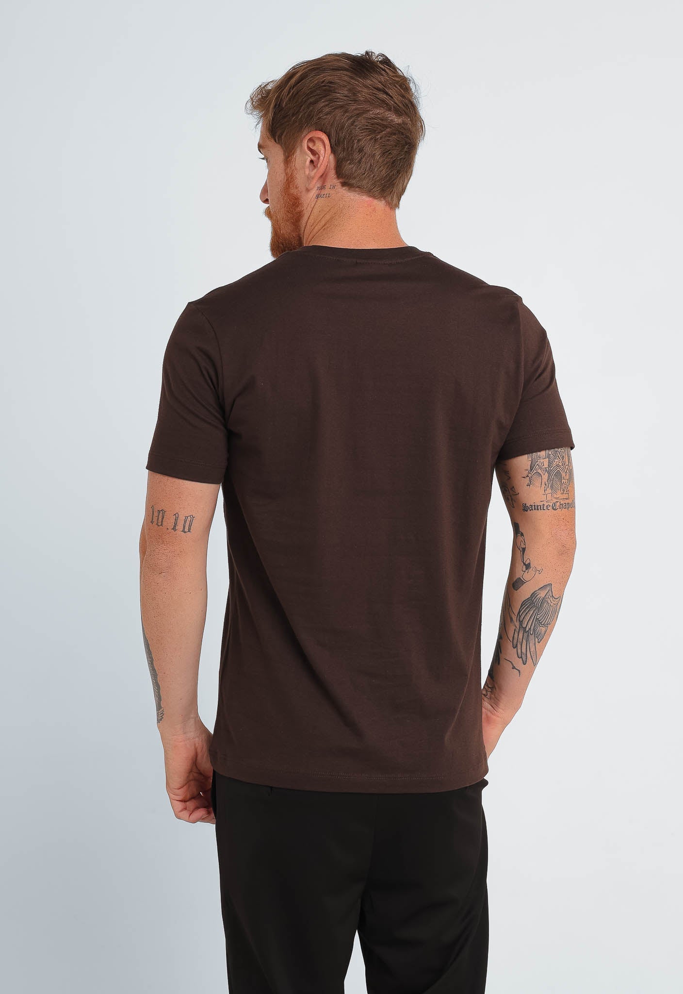 Camiseta Calvin Klein Logo Central Embossed - Henri Store