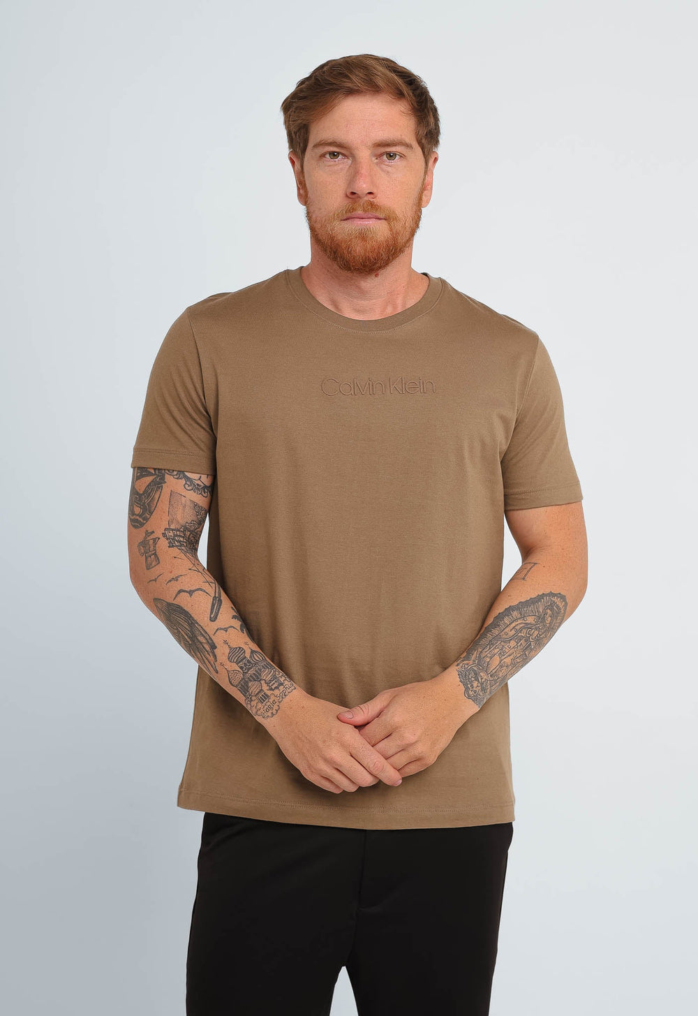 Camiseta Calvin Klein Logo Central Embossed - Henri Store