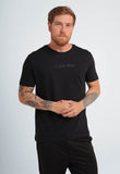 Camiseta Calvin Klein Logo Central Embossed - Henri Store