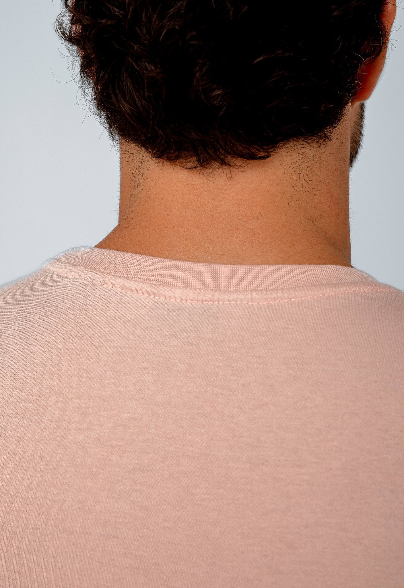 Camiseta Calvin Klein Logo Central Embossed - Henri Store