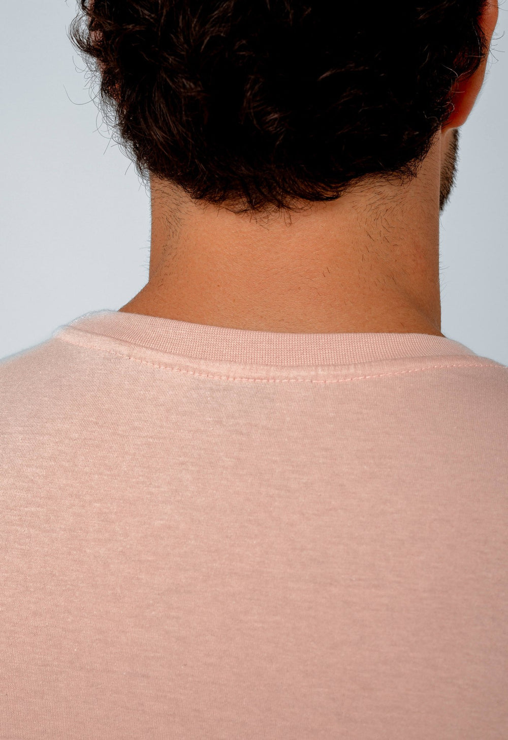 Camiseta Calvin Klein Logo Central Embossed - Henri Store