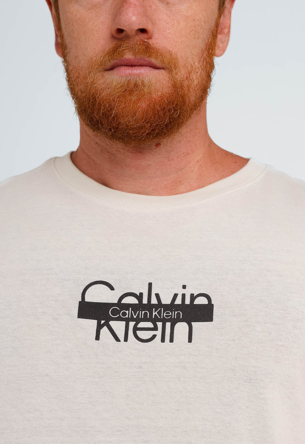 Camiseta Calvin Klein Logo Central - LIVE - Henri Store