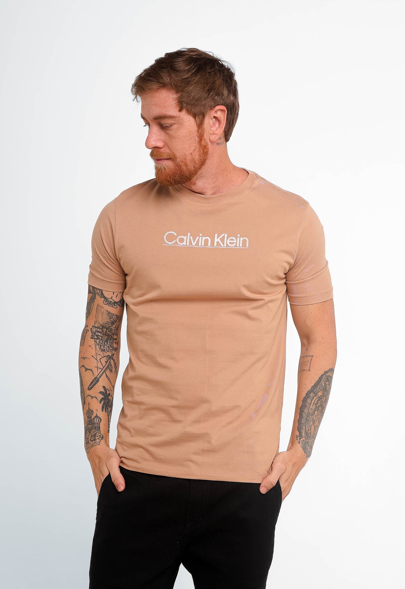 Camiseta Calvin Klein Logo Central - LIVE - Henri Store