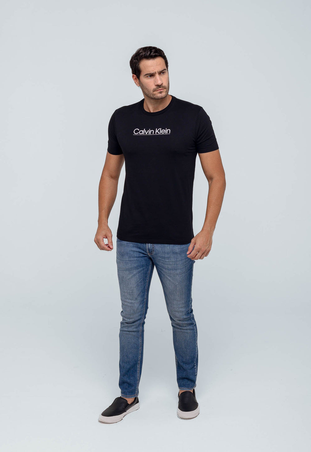 Camiseta Calvin Klein Logo Central - LIVE - Henri Store