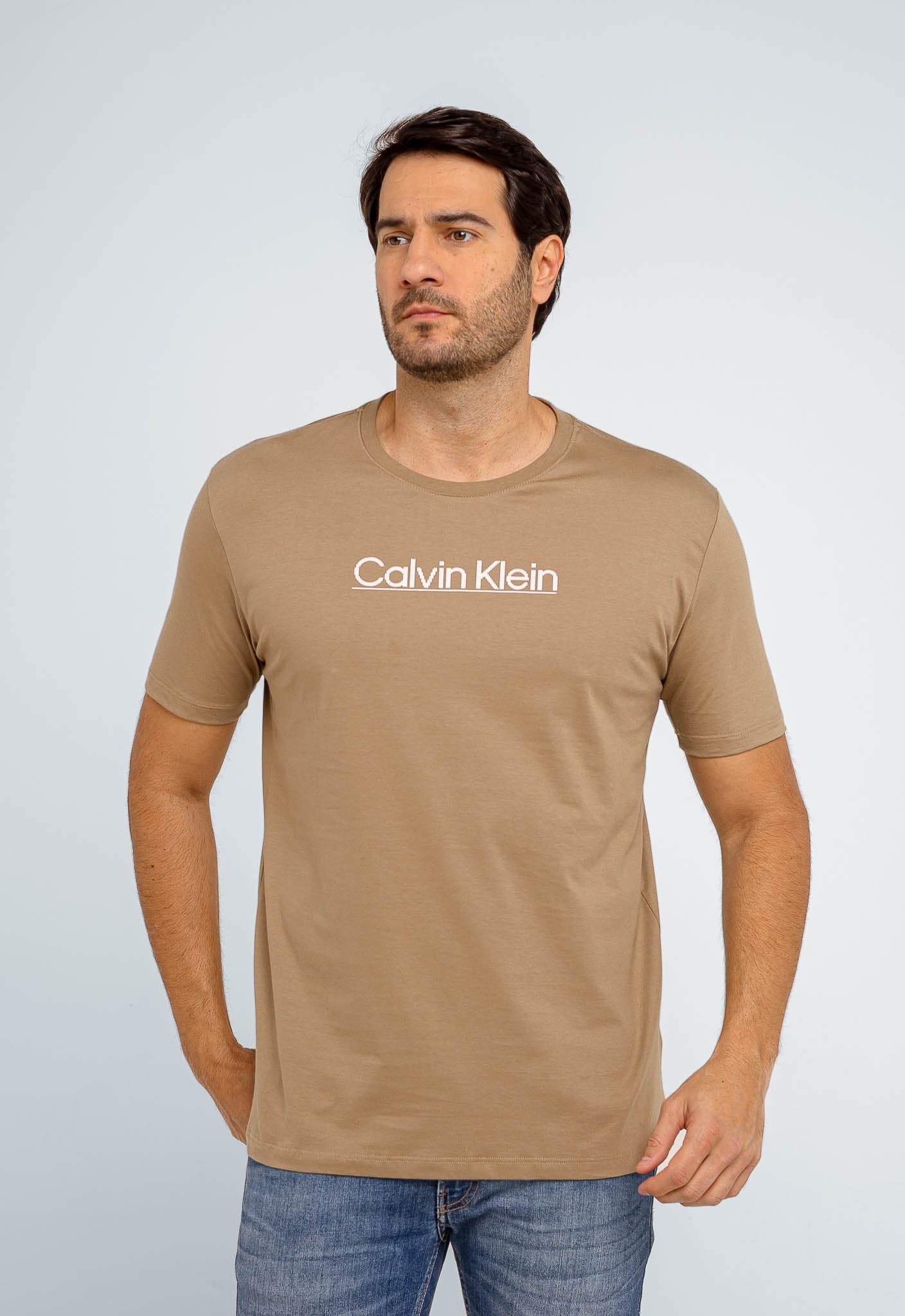 Camiseta Calvin Klein Logo Central - LIVE - Henri Store
