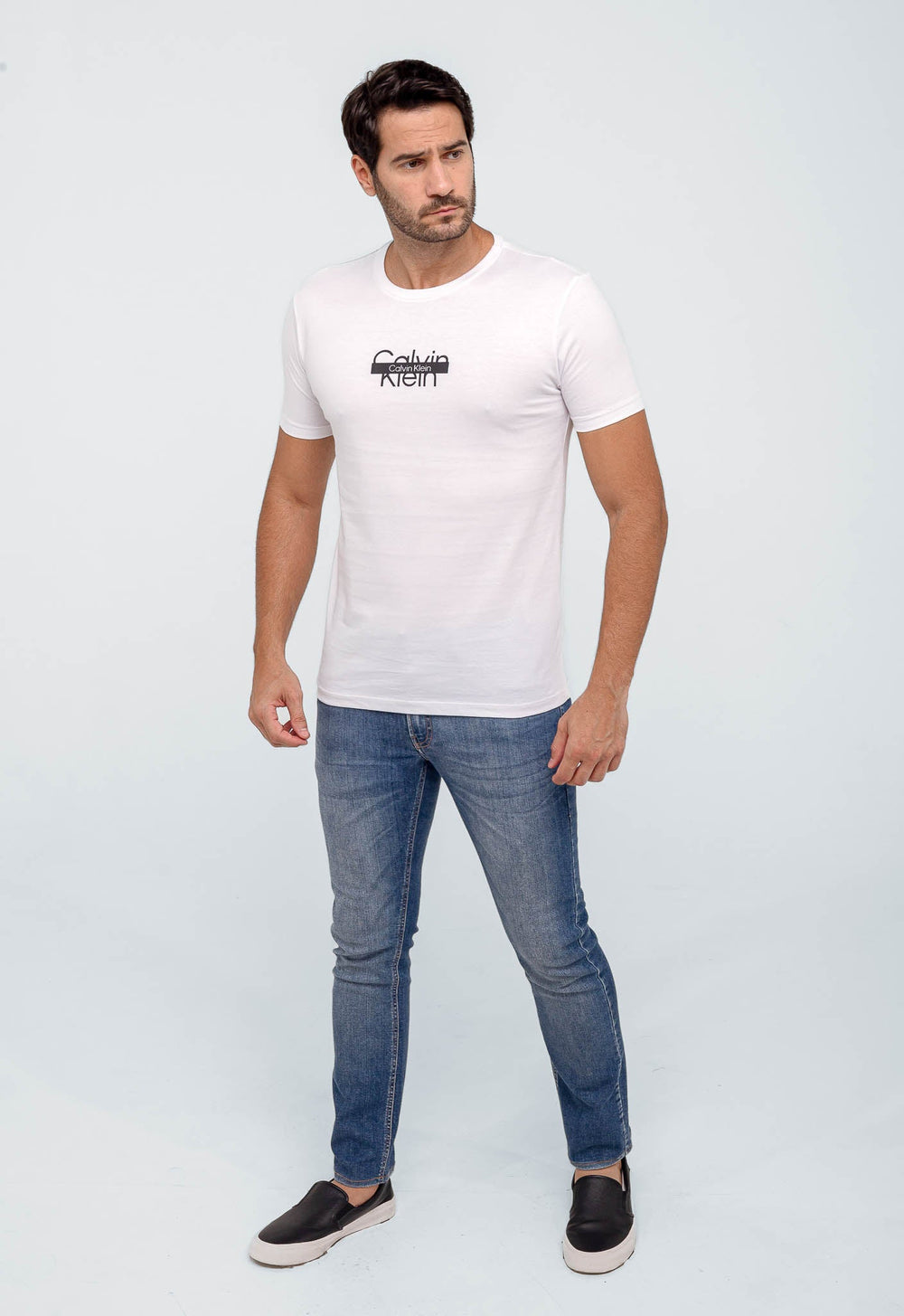 Camiseta Calvin Klein Logo Central - LIVE - Henri Store