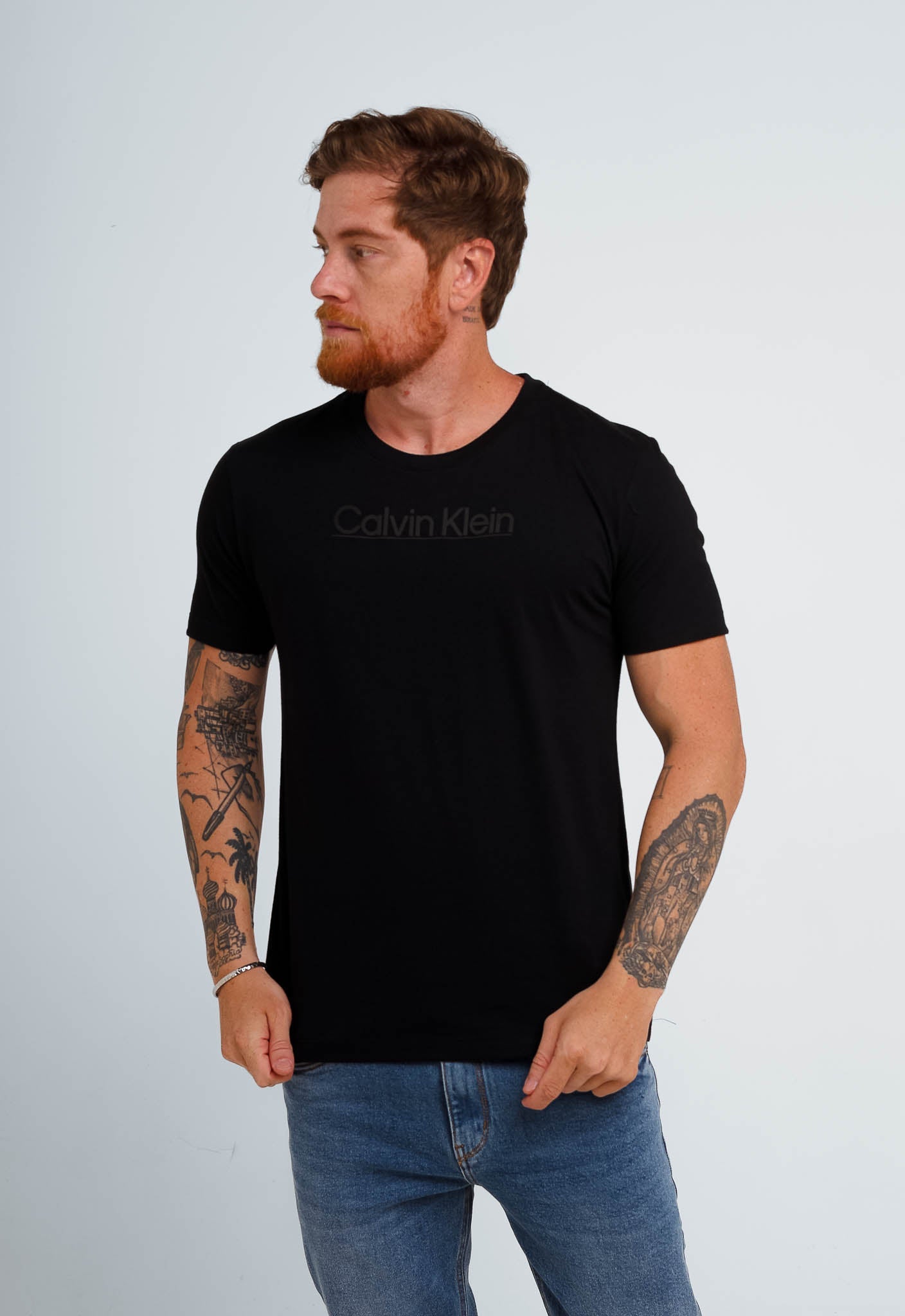 Camiseta Calvin Klein Logo Central - LIVE - Henri Store