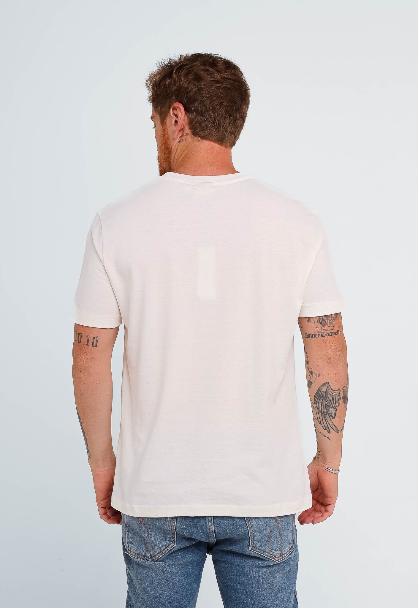 Camiseta Calvin Klein Logo Central - LIVE - Henri Store