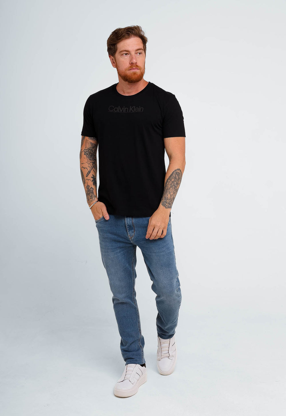Camiseta Calvin Klein Logo Central - LIVE - Henri Store