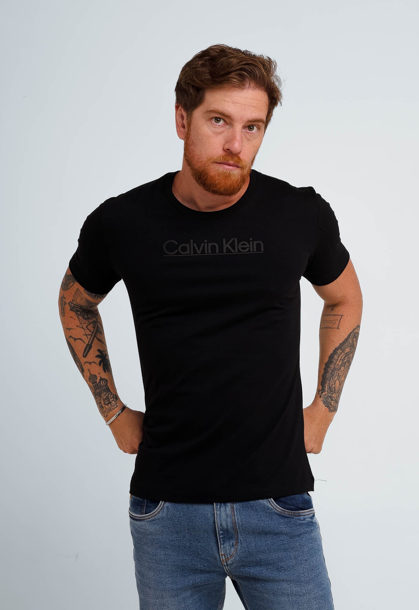 Camiseta Calvin Klein Logo Central - LIVE - Henri Store