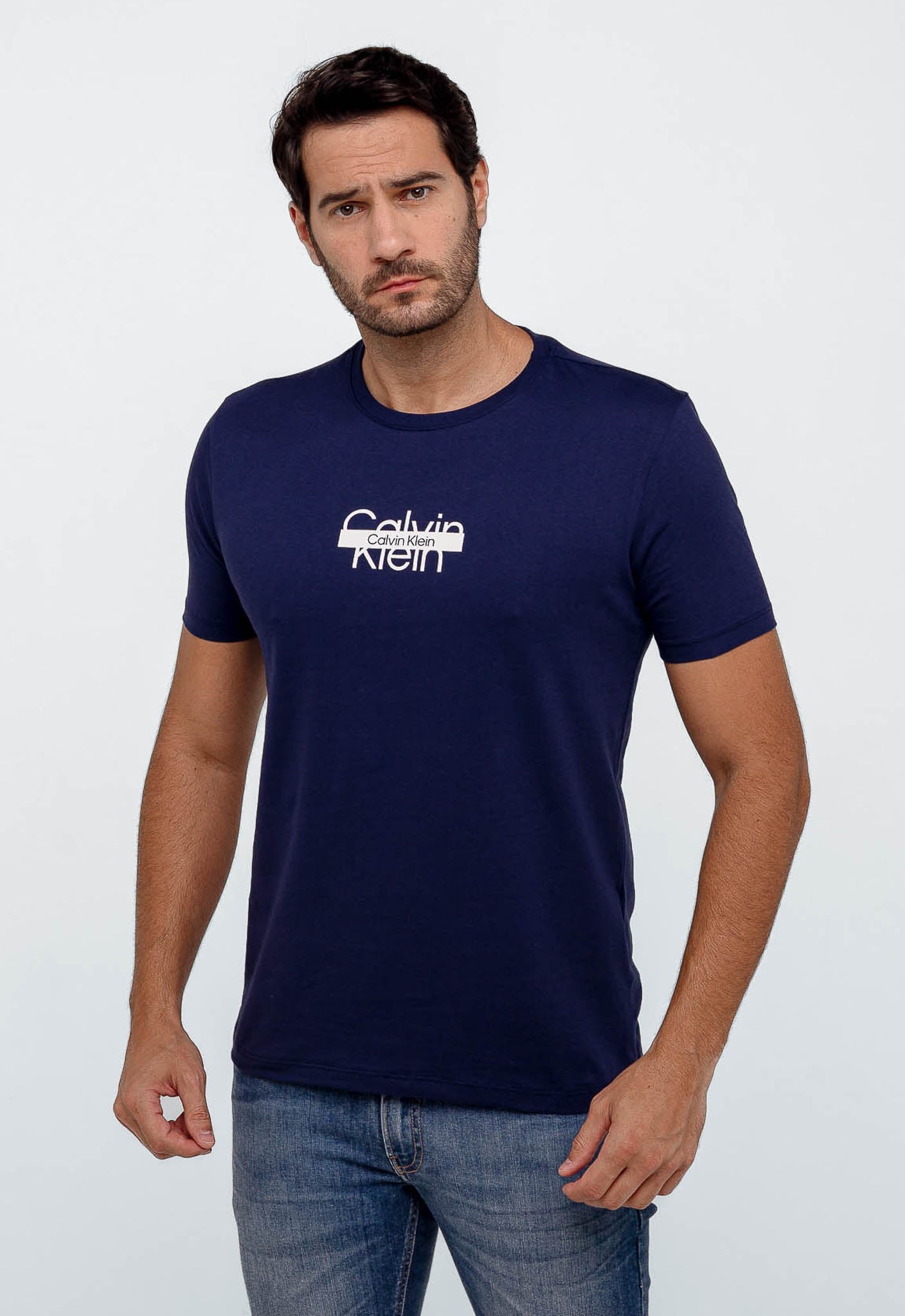 Camiseta Calvin Klein Logo Central - LIVE - Henri Store