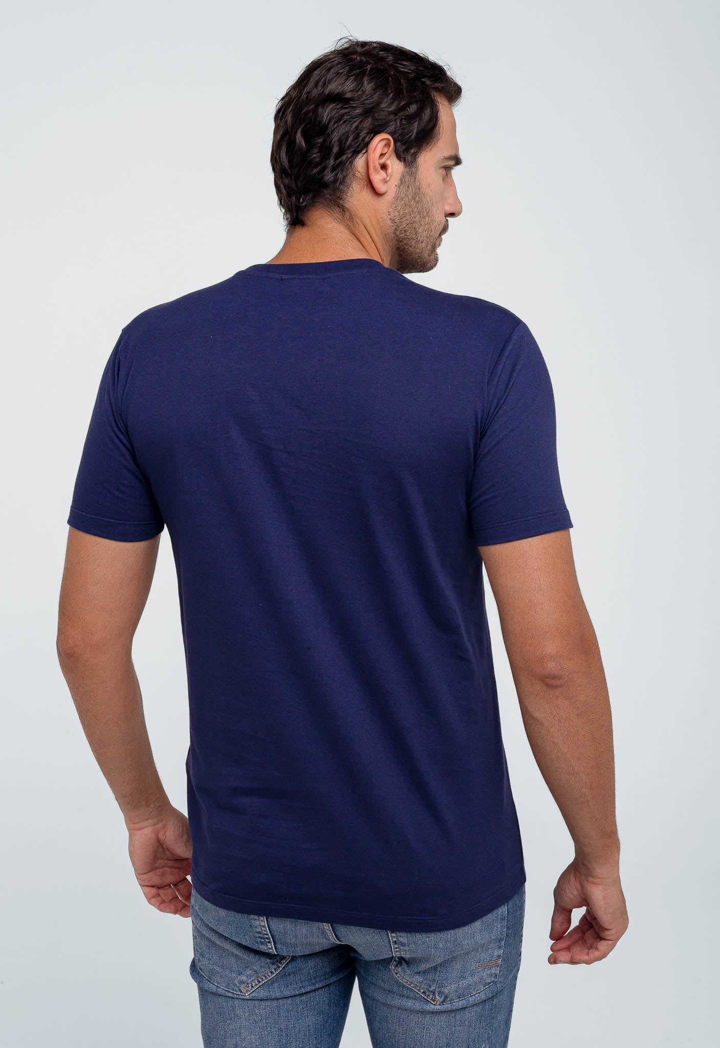 Camiseta Calvin Klein Logo Central - LIVE - Henri Store