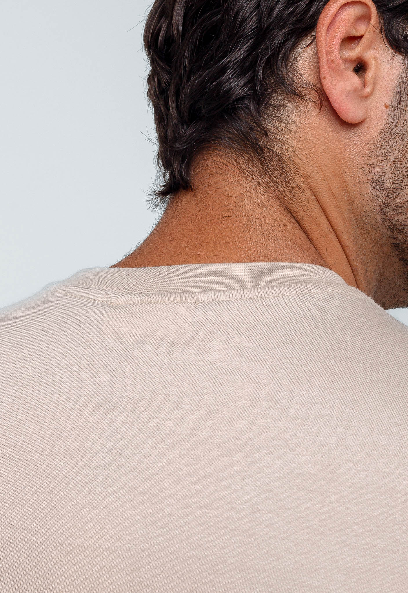 Camiseta Calvin Klein Logo Central - LIVE - Henri Store
