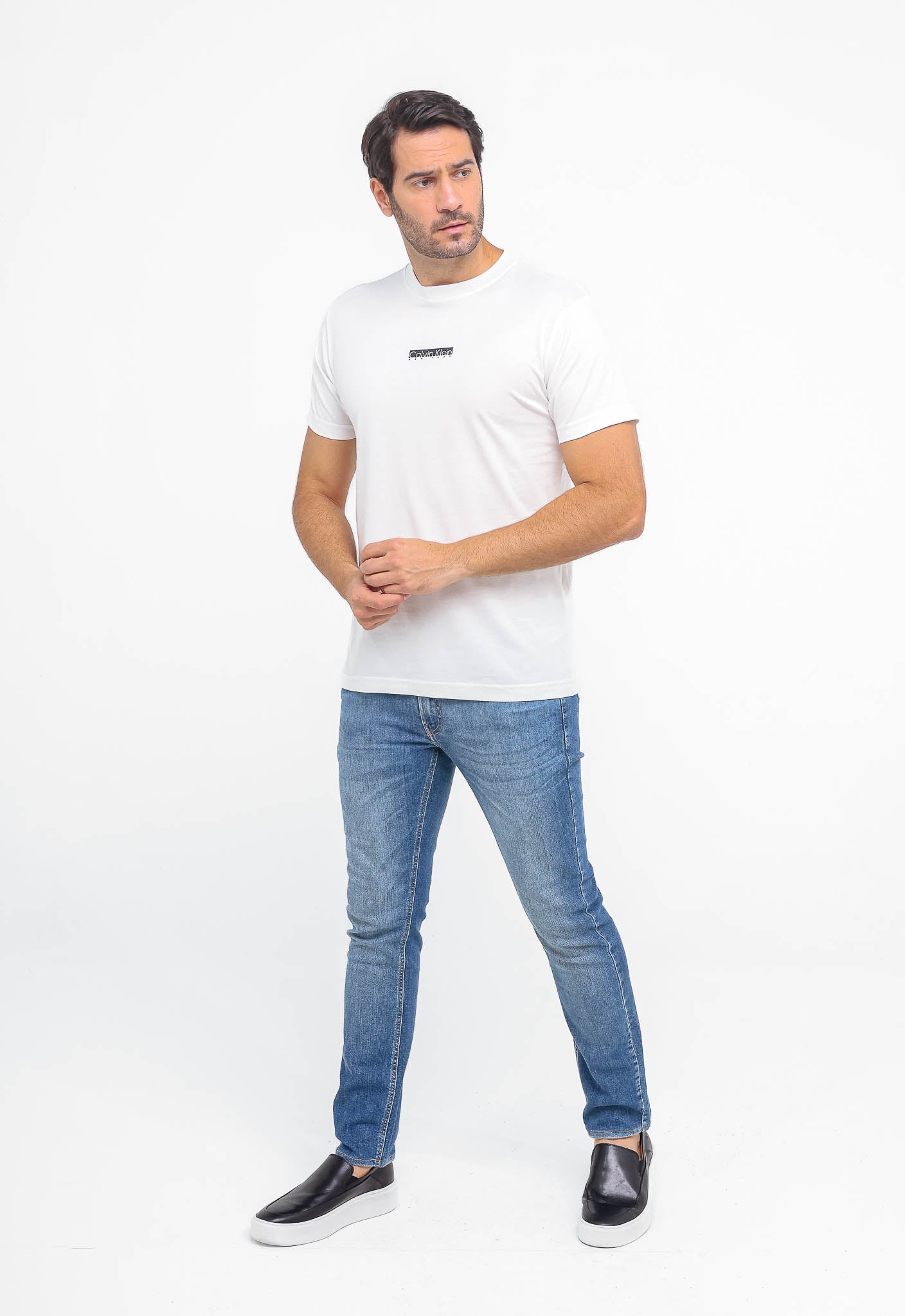 Camiseta Calvin Klein Logo Central Pequeno NY - Henri Store
