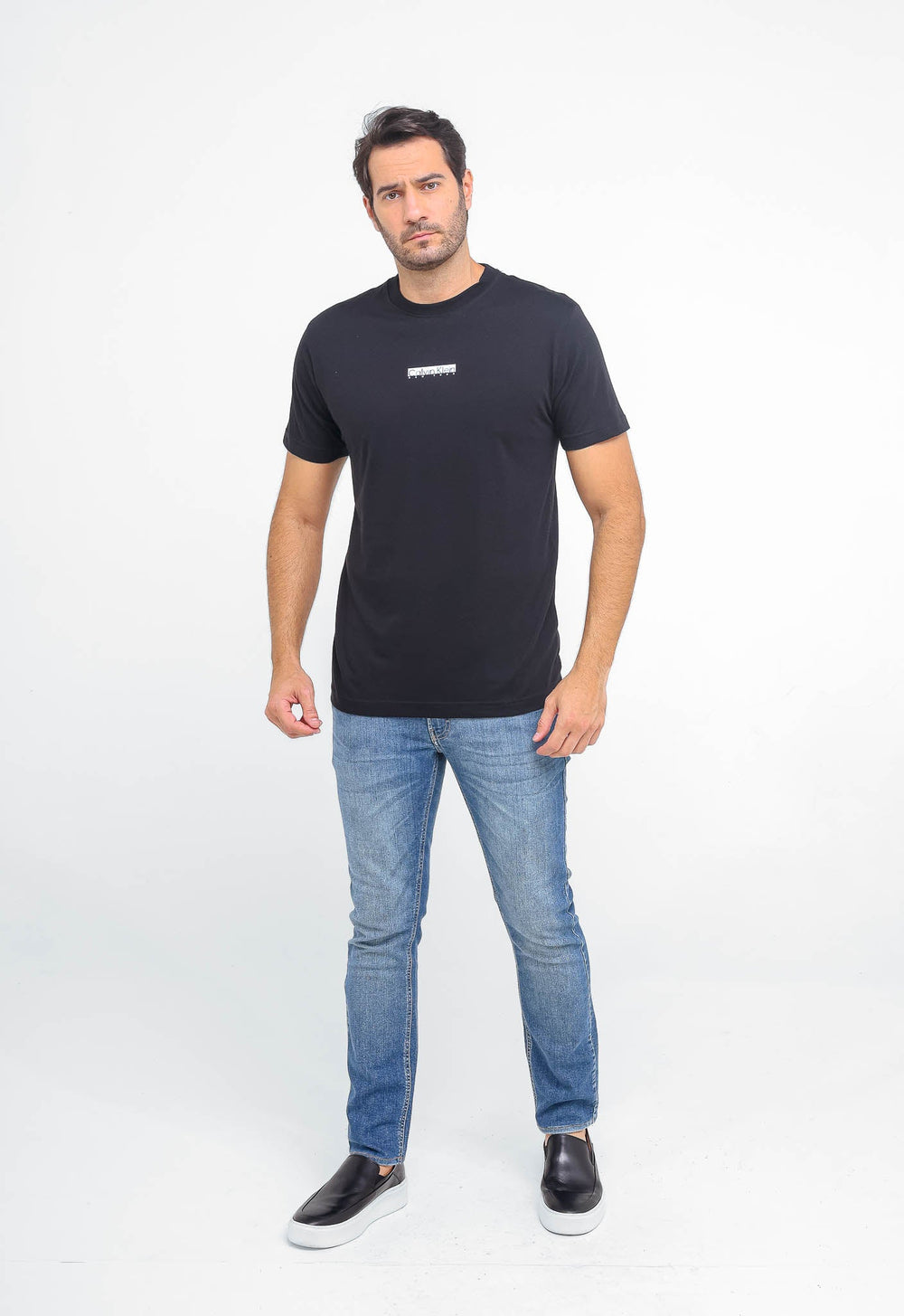 Camiseta Calvin Klein Logo Central Pequeno NY - Henri Store