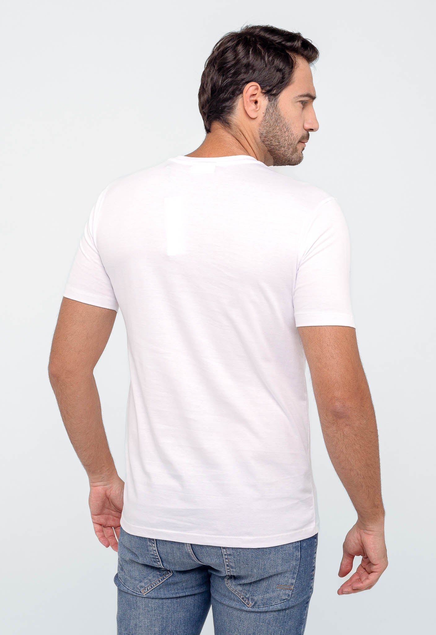 Camiseta Calvin Klein Logo Central - Sale - Henri Store