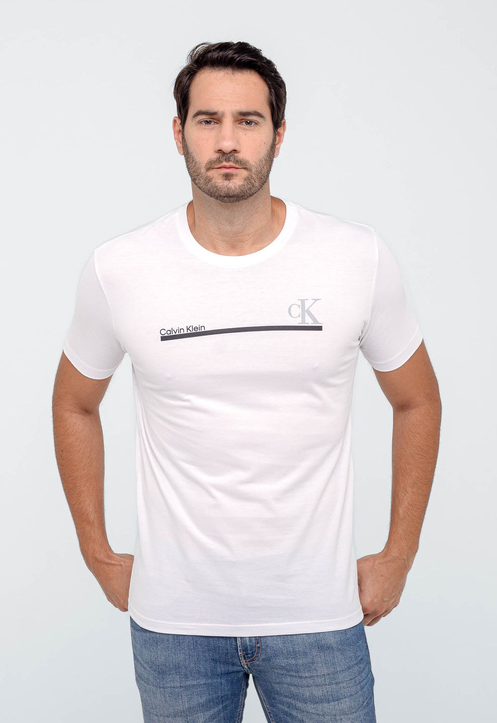 Camiseta Calvin Klein Logo Central - Sale - Henri Store