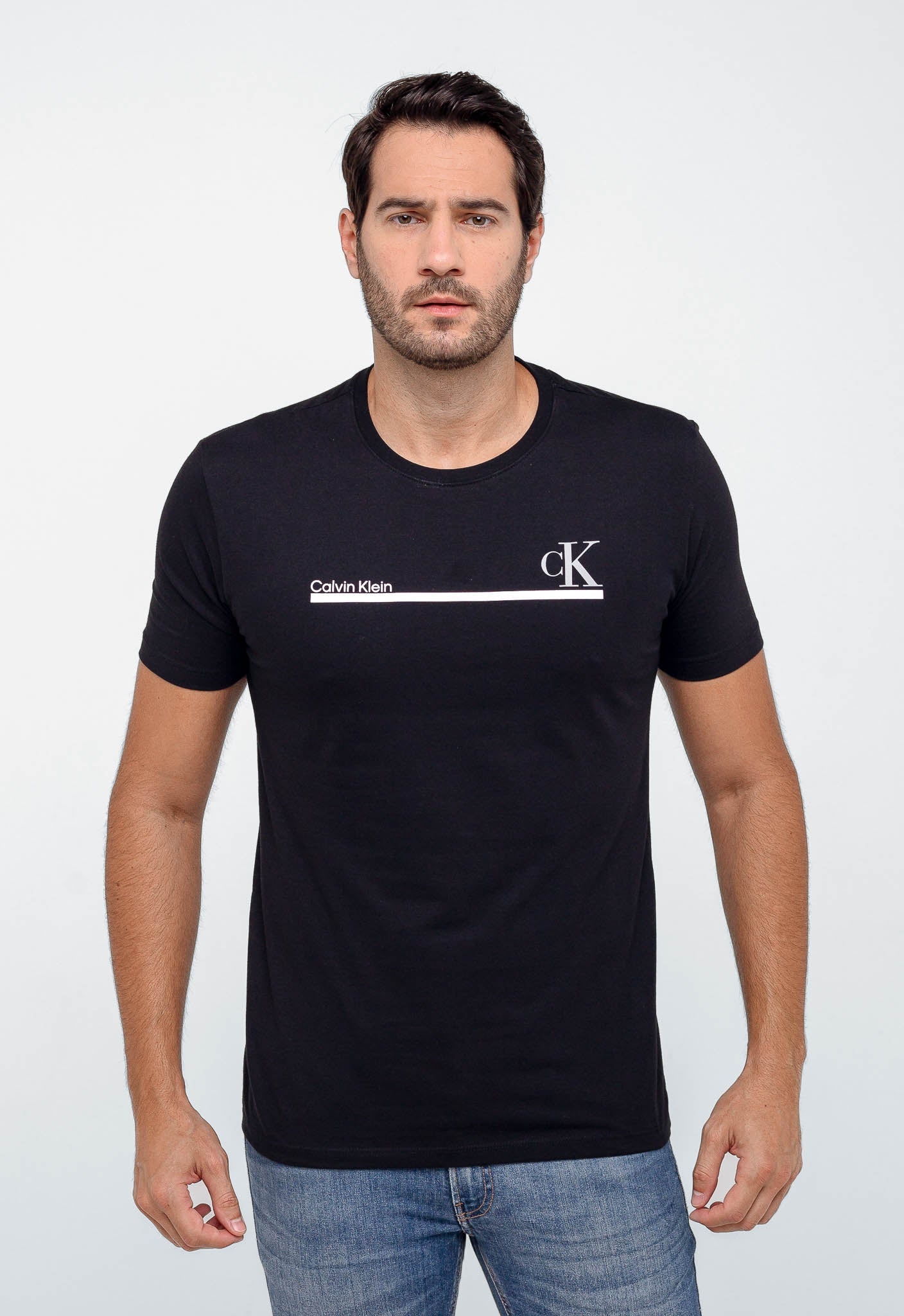 Camiseta Calvin Klein Logo Central - Sale - Henri Store