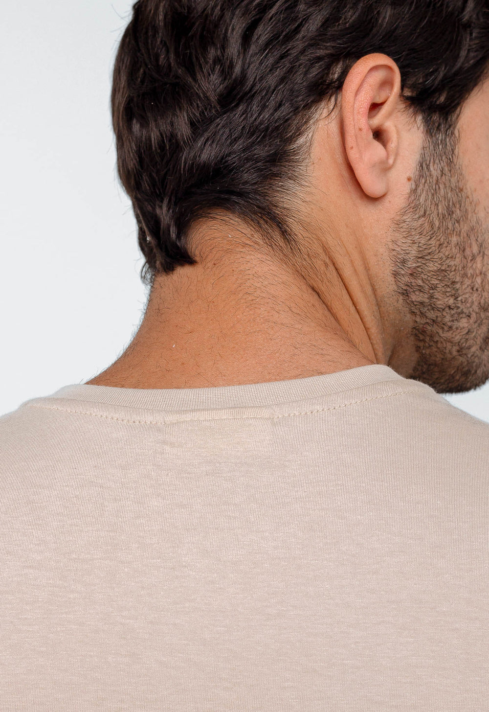 Camiseta Calvin Klein Logo Central - Sale - Henri Store
